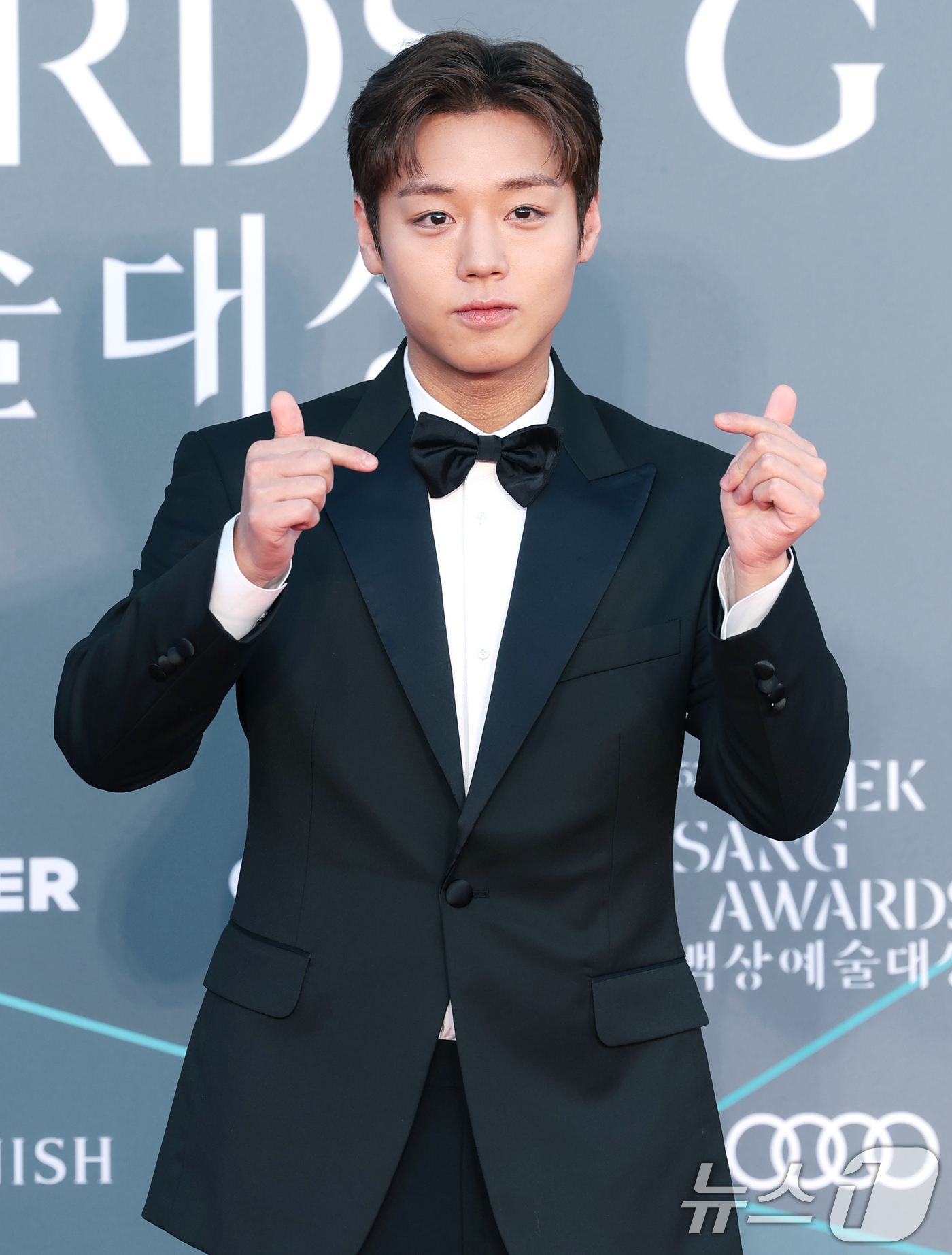 (서울=뉴스1) 권현진 기자 = 배우 박지훈이 8일 서울 강남구 코엑스에서 열린 ‘제62회 백상예술대상’ 레드카펫 행사에 참석해 포즈를 취하고 있다. 2026.5.8/뉴스1