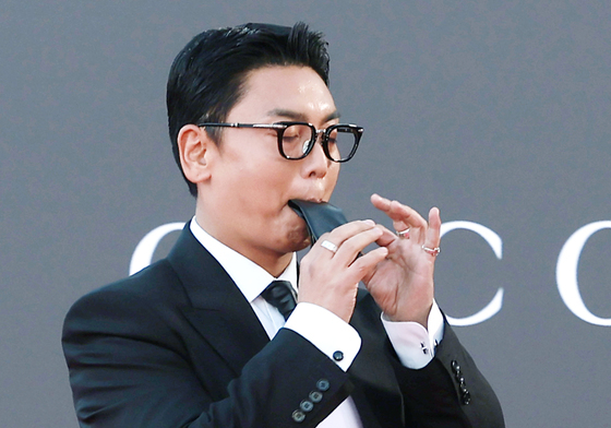 곽범, 넥타이 한 자락에 혼을 실어