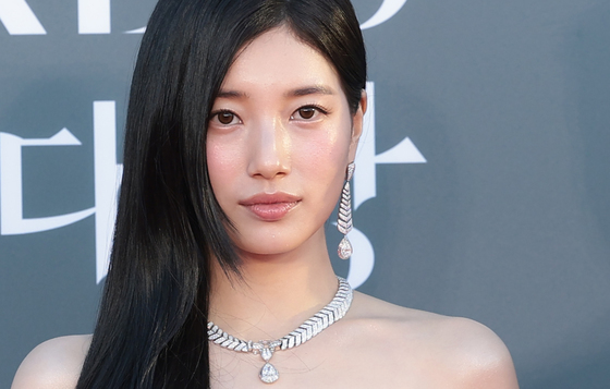 수지, 백상 여신