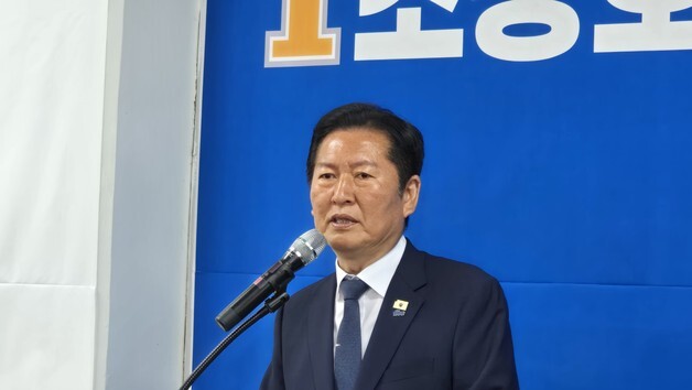 정청래, 세종 찾아 조상호 띄우기…"이해찬의 정치적 아들"