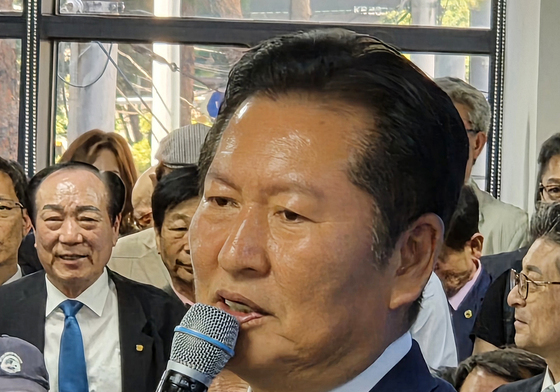 발언하는 정청래 대표