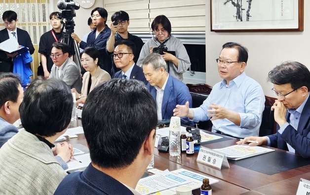 김부겸, 대구 서문시장 상인과 간담회