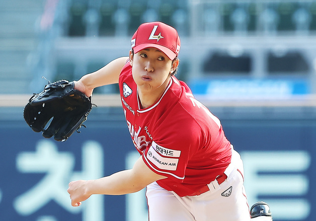 SSG 대체 외인 투수 긴지로, KBO리그 데뷔전서 3이닝 6실점 난타