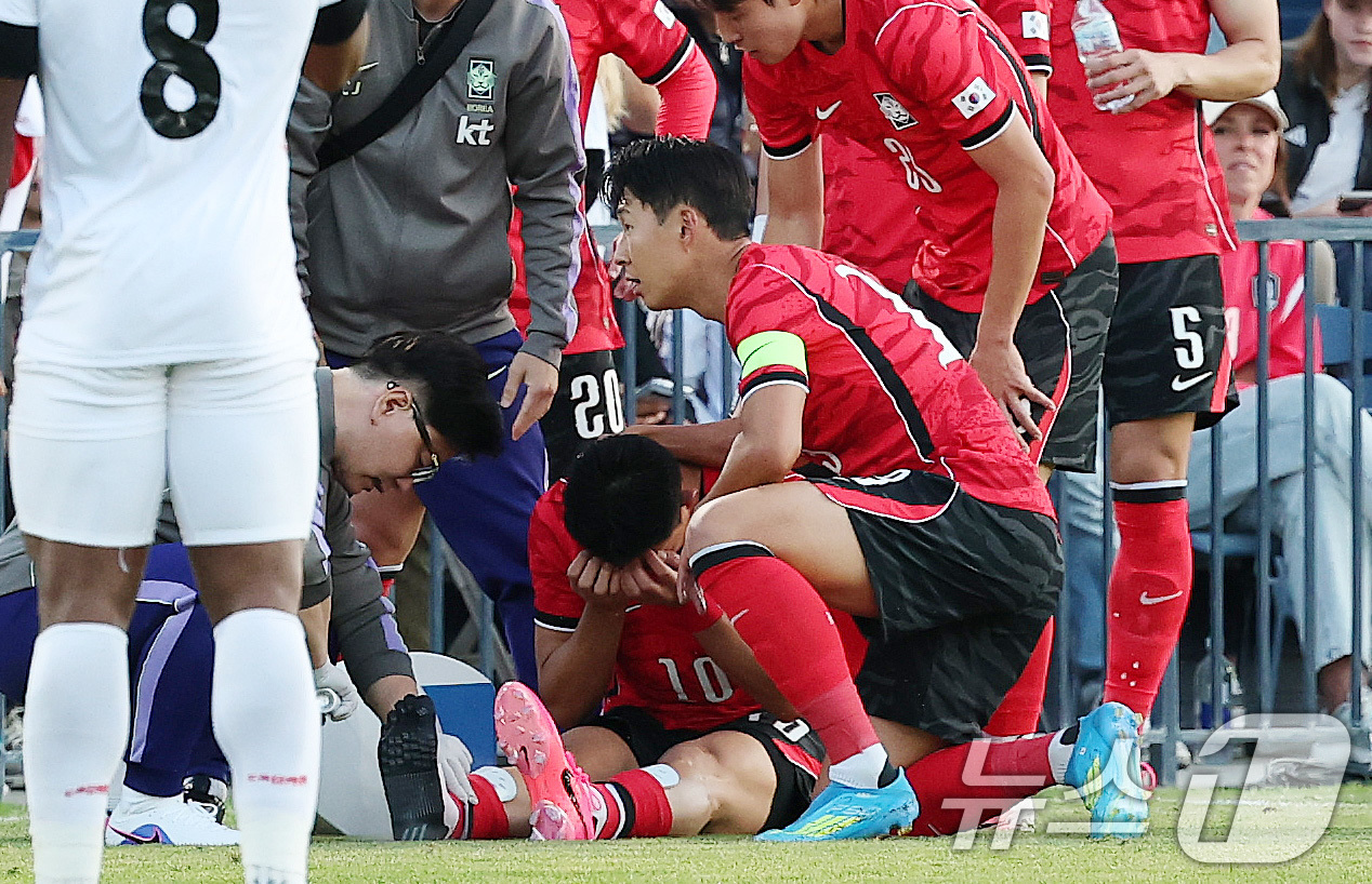 (프로보(유타주)=뉴스1) 임세영 기자 = 대한민국 축구대표팀 손흥민이 지난 30일(현지시간) 미국 유타주 솔트레이크시티 브리검 영 대학교 BYU 사우스필드 경기장에서 2026 국 …