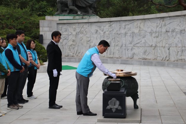 김성원 GS글로벌 대표, 현충원 묘역 정화…영유아 보육시설 지원