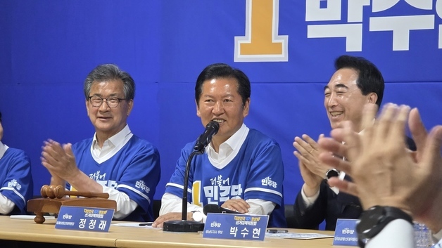 정청래 "내란, 꺼진불도 다시봐야…尹·李·朴 역사속으로 보내자"