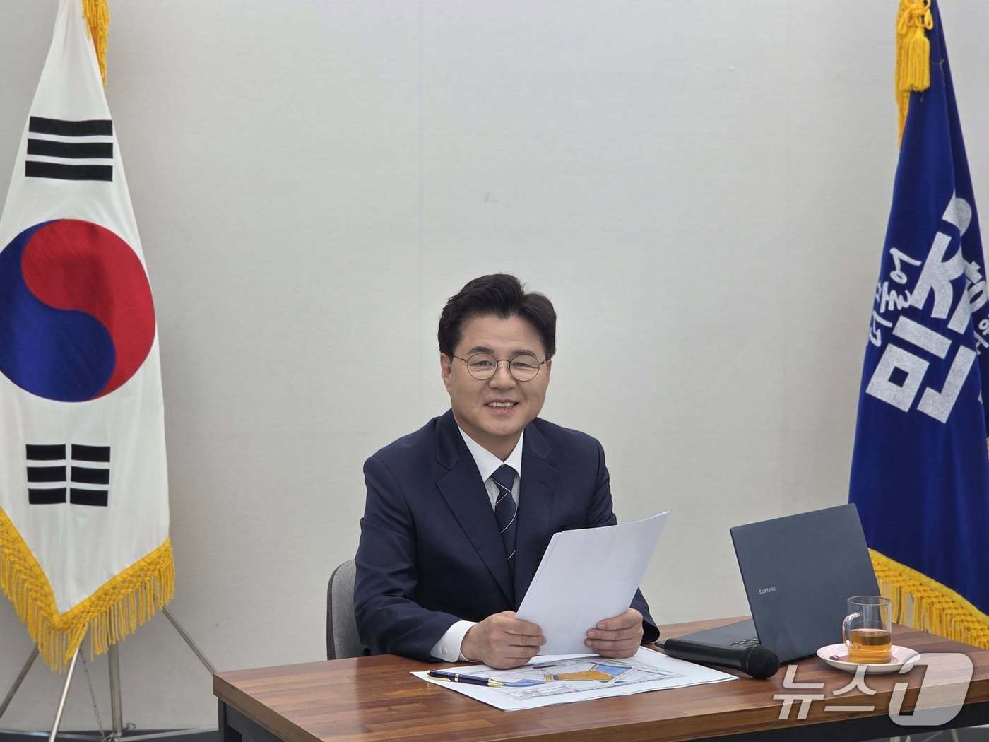 본문 이미지 - 제9회 전국동시지방선거에 출마한 한대희 더불어민주당 경기 군포시장 후보. (한 후보 선거캠프 제공. 재판매 및 DB 금지) 2026.6.1/뉴스1 