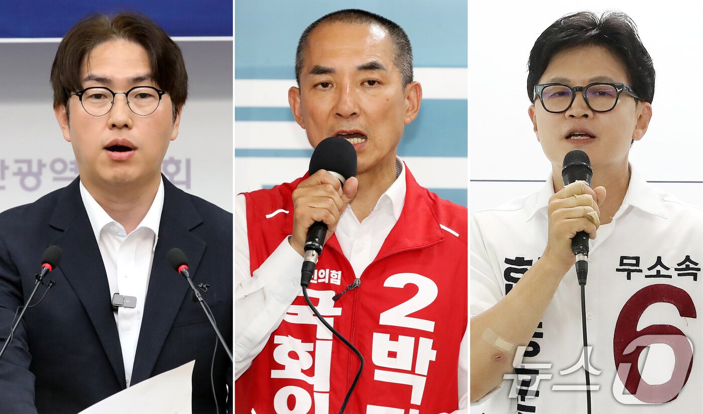 본문 이미지 - 부산 북구갑 국회의원 후보들이 지난 1일 기자회견을 열고 지지를 호소하고 있다. 이날 부산시의회 브리핑룸에서 기자회견하는 하정우 더불어민주당 후보(왼쪽부터), 북구 선거사무소에서 기자회견하는 박민식 국민의힘 후보, 북구 선거사무소에서 기자회견하는 한동훈 무소속 후보. 2026.6.1 ⓒ 뉴스1 윤일지 기자