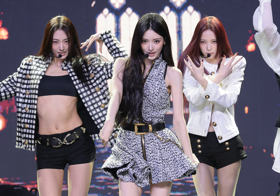 멋진 무대 선보이는 안나