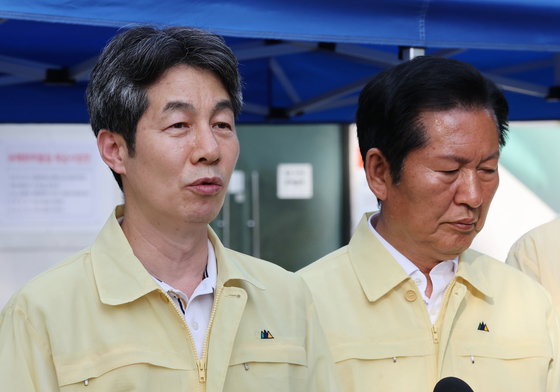 입장 밝히는 윤건영 재난재해대책특별위원장