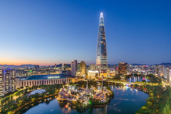 롯데百 잠실점, 해외 프리미엄 패션 강화…매출 4조 노린다