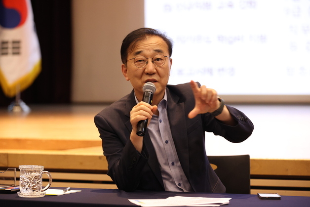 김윤덕 장관 "현장 목소리 담아 국토부 조직문화 계속 바꾸겠다"