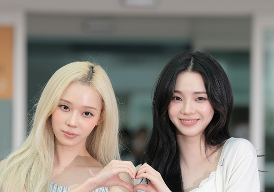 윈터·카리나, 대한민국 축구 대표팀을 응원합니다