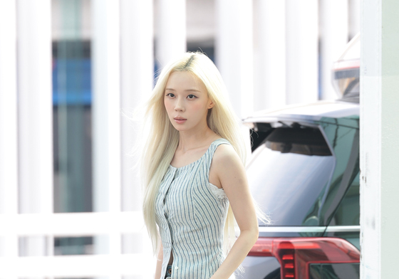 윈터, 여름에 더 예쁜 '겨울이'