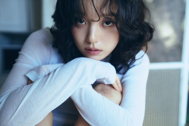 로시, 스승 신승훈 품 떠난 후 첫 컴백…더 깊어진 음악성 예고 [N이슈]