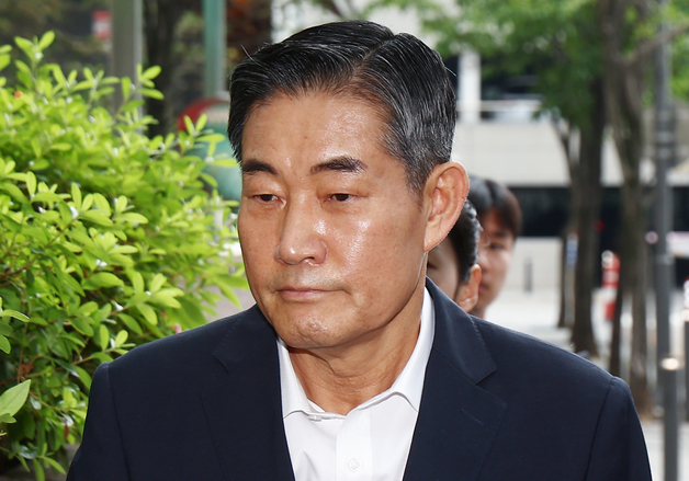 2차 종합특검 출석하는 신원식 전 국가안보실장