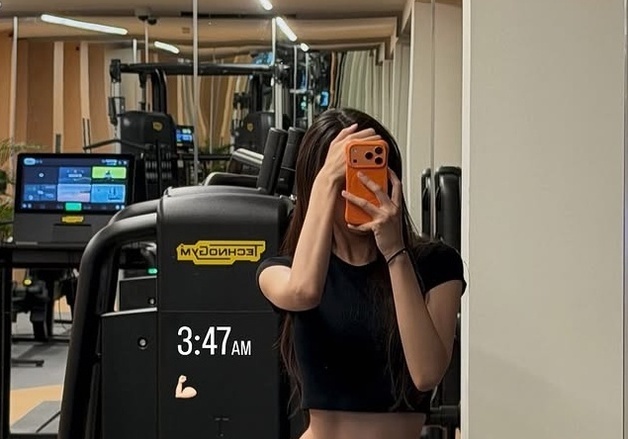 문가영, 잘록한 허리에 꽉 찬 복근…감탄 나오는 몸매 [N샷]