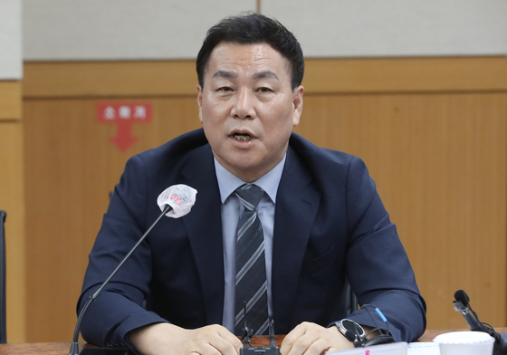 발언하는 차재권 부산시장 인수위원회 위원장