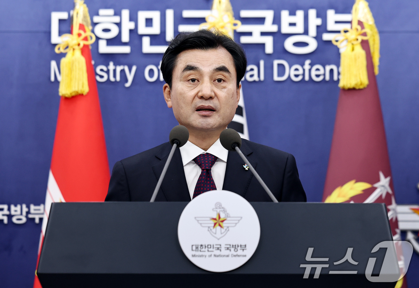 (서울=뉴스1) 구윤성 기자 = 안규백 국방부 장관이 10일 오후 서울 용산 국방부에서 국군방첩사령부(방첩사) 해체 및 기능 개편 계획을 발표하고 있다. 2026.6.10/뉴스1