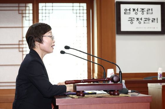 투표용지 부족사태 진상규명위 첫 회의 주재하는 조현욱 위원장