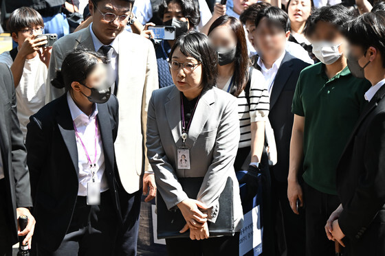 '투표용지 부족사태' 투표소 현장검증 실시하는 법원