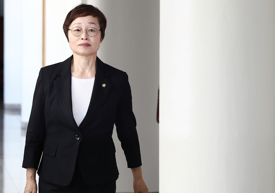 투표용지 부족사태 진상규명위 첫 회의 참석하는 조현욱 위원장