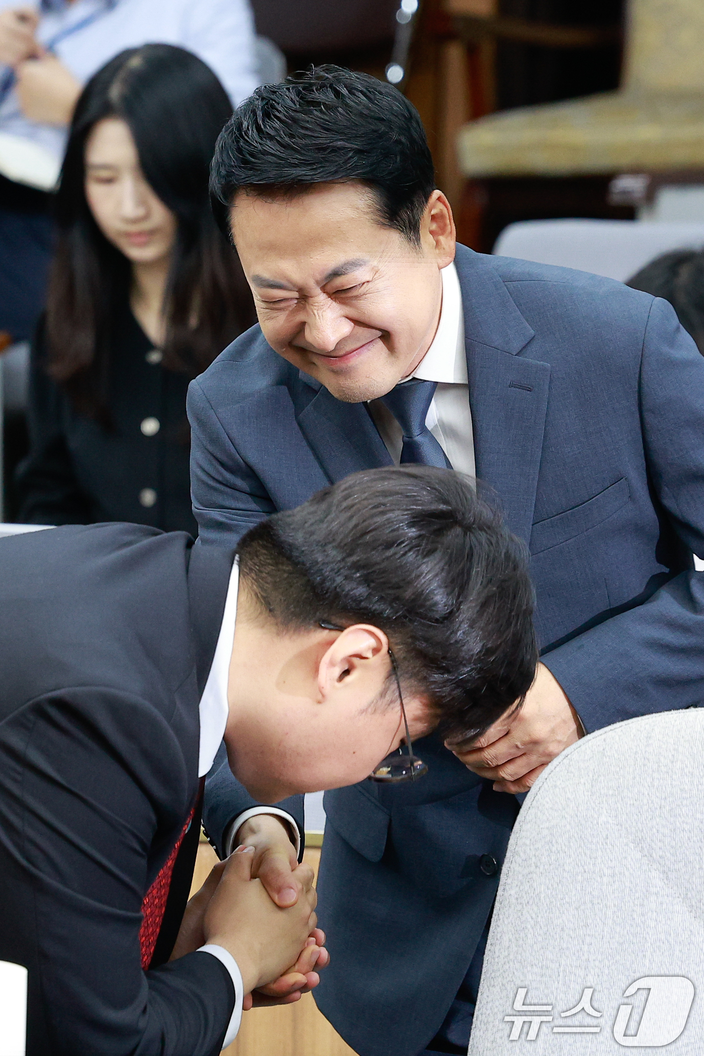 (서울=뉴스1) 안은나 기자 = 장동혁 국민의힘 대표가 10일 오후 서울 여의도 국회에서 열린 '6·3 지방선거 투표용지 부족 사태 관련 국민 참정권 회복을 위한 시국선언 대학생 …