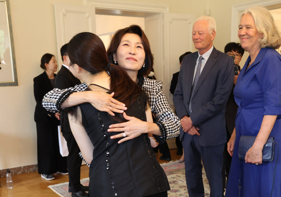 김혜경 여사 "연주 듣고 울컥"… 벨기에서 K-클래식 음악인 간담회