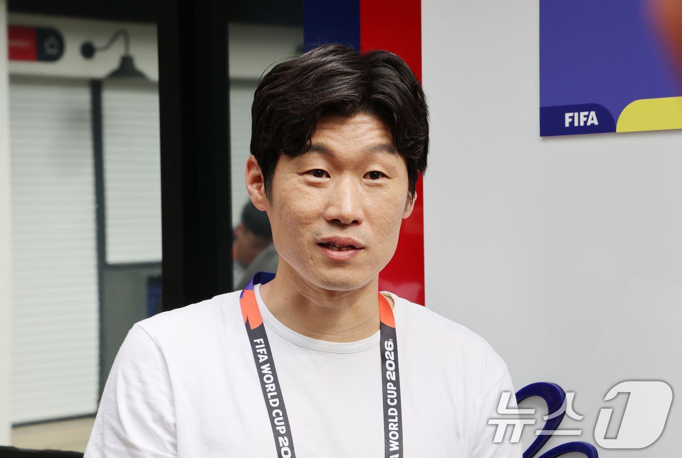 (과달라하라(멕시코)=뉴스1) 임세영 기자 = 박지성이 10일(현지시간) 멕시코 과달라하라 인근 사포판에 위치한 2026 북중미 월드컵 대한민국 축구 국가대표팀 훈련장인 '치바스 …