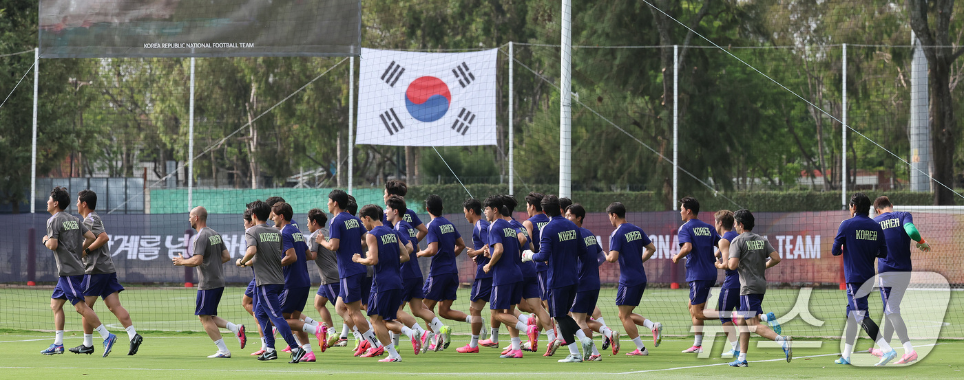 (과달라하라(멕시코)=뉴스1) 임세영 기자 = 2026 북중미 월드컵에 출전하는 대한민국 축구 국가대표팀 선수들이 10일(현지시간) 멕시코 과달라하라 인근 사포판에 위치한 치바스 …