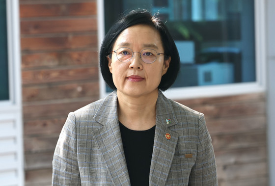 [단독] 한성숙 총리 후보자, 해외주식도 전량 매각한다…가상자산은 이미 처분
