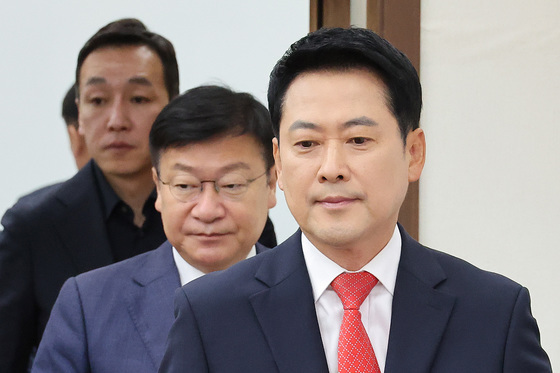 장동혁 "정청래도 물러나라, 나도 물러나라…가위바위보 할 판"