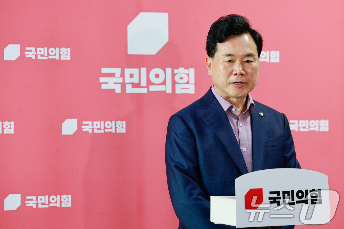 (서울=뉴스1) 안은나 기자 = 국민의힘 원내운영수석부대표에 내정된 김승수 의원이 11일 오전 서울 여의도 국회에서 소감을 밝히고 있다. 2026.6.11/뉴스1
