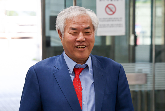 '코로나 때 불법집회' 전광훈, 집행유예형…1심보다 형량 줄어
