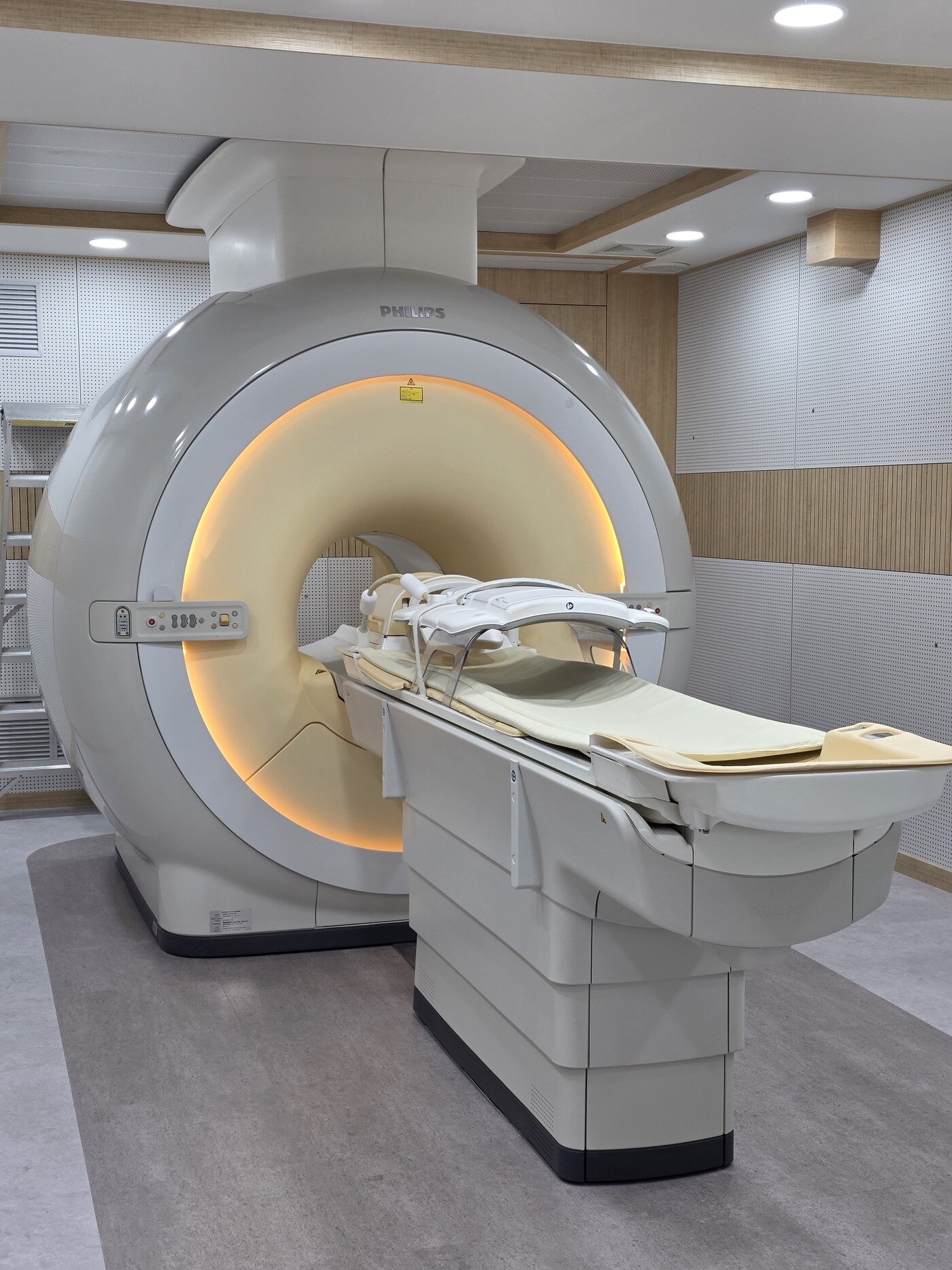 본문 이미지 - 제주 24시 숨동물의료센터가 도입한 디지털 MRI 장비(동물병원 제공) ⓒ 뉴스1