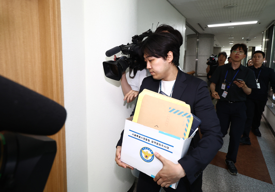 투표지 부족사태 중앙선관위 압수수색 나선 경찰