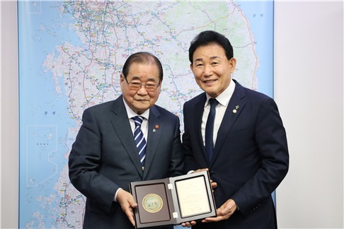 박용갑 의원, 광복회 감사패 받아…독립유공자 예우 확대 공로