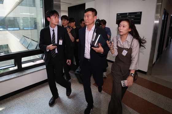 선거국장실 향하는 서울경찰청 광역범죄수사대