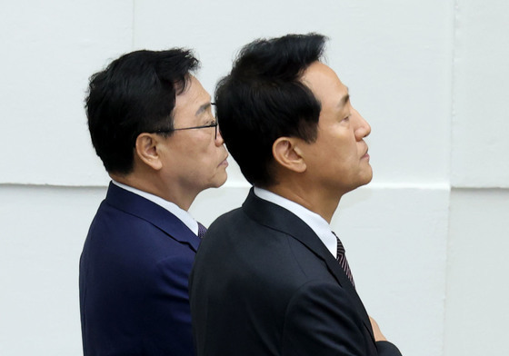 서울시의회 정례회 개회식 참석한 오세훈 시장과 정근식 교육감