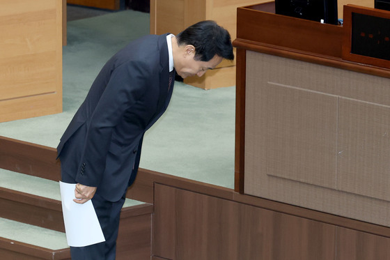 인사하는 오세훈 시장