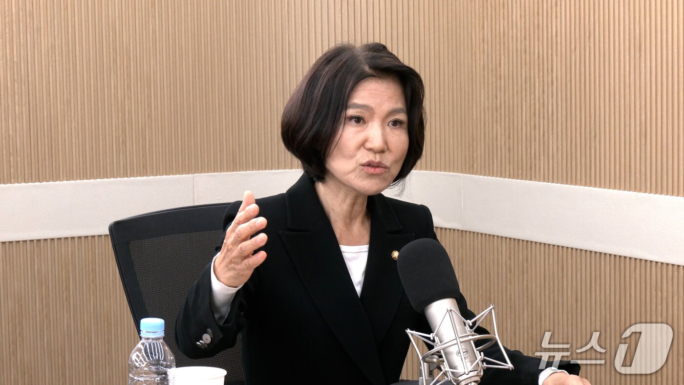 본문 이미지 - 뉴스1TV '팩트앤뷰'에 출연한 이진숙 국민의힘 의원. 2026.6.11. /뉴스1