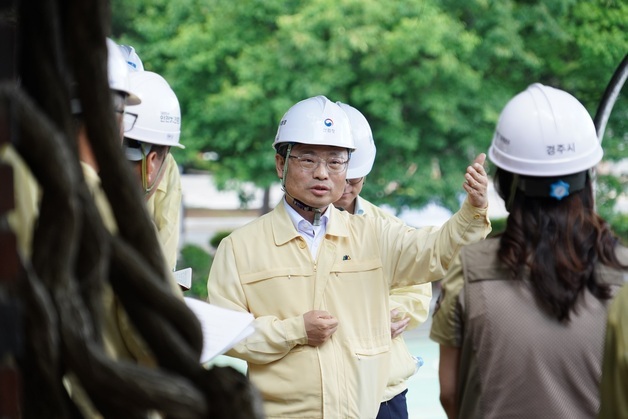 [동정] 박은식 산림청장, 경주 훈증더미 제거사업장 현장점검