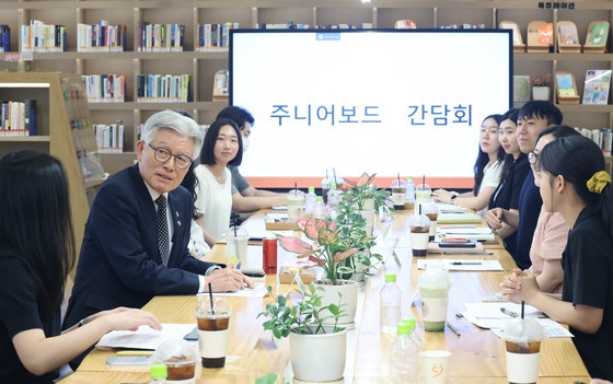 공무원 성과평가 결과, 본인 통지 의무화