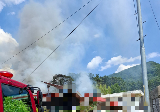 산불로 번졌던 창원 단독주택 화재…2시간 30여분만 진화(종합)