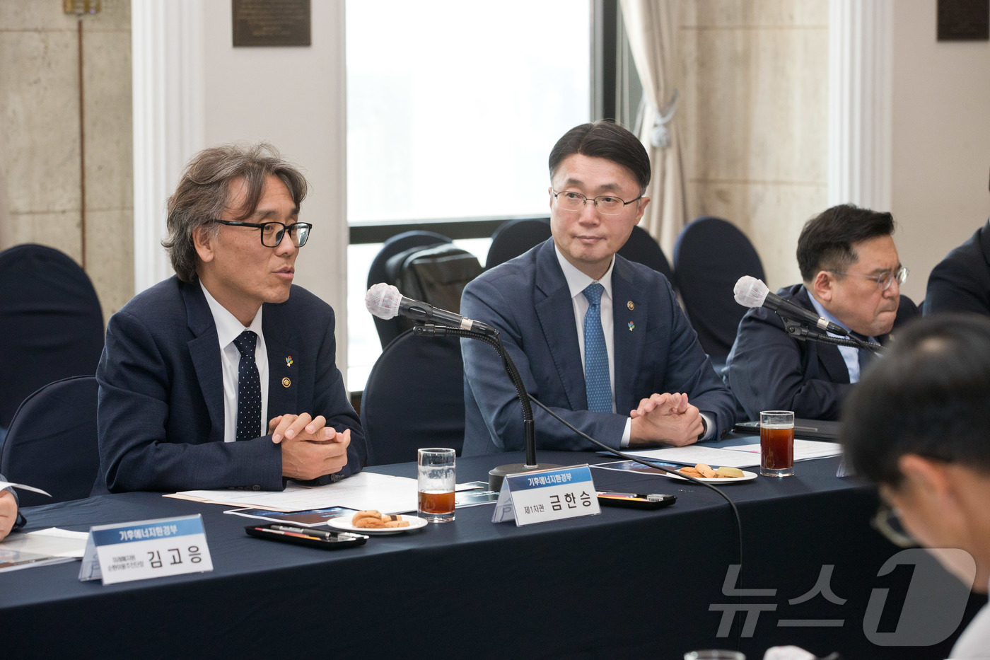 (서울=뉴스1) 이호윤 기자 = 금한승 기후에너지환경부 1차관이 11일 서울 중구 한국프레스센터에서 열린 '폐통신장비 순환이용 체계구축 시범사업 착수회의 및 업무협약식'에서 발언하 …