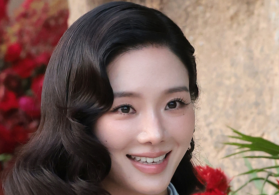 박규영, 향기로운 꽃미소