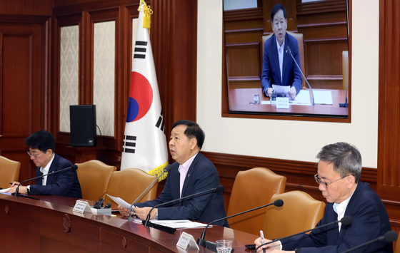 비상경제본부회의 모두 발언하는 구윤철 부총리