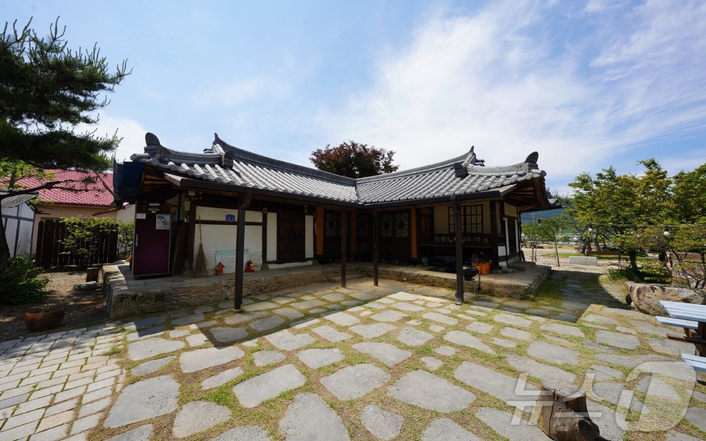 본문 이미지 - 충주 신니면 문숭리 근대 한옥(충주시 제공. 재판매 및 DB금지)