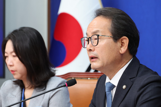 국힘에 지지율 역전 與 "책임 통감…국민 냉혹한 평가에 반성"(종합)