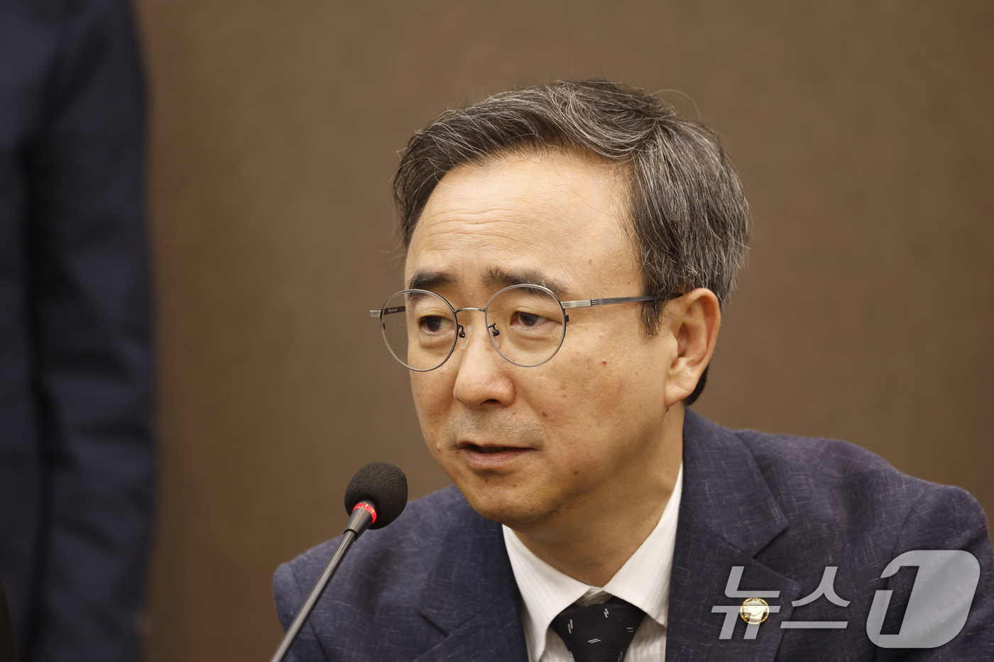 (광주=뉴스1) 김태성 기자 = 임문영 광주 광산을 국회의원이 12일 오전 광주시 김대중컨벤션센터에서 열린 민주당 전남광주현장 최고위원회의에서 인사말을 하고 있다 2026.6.12 …